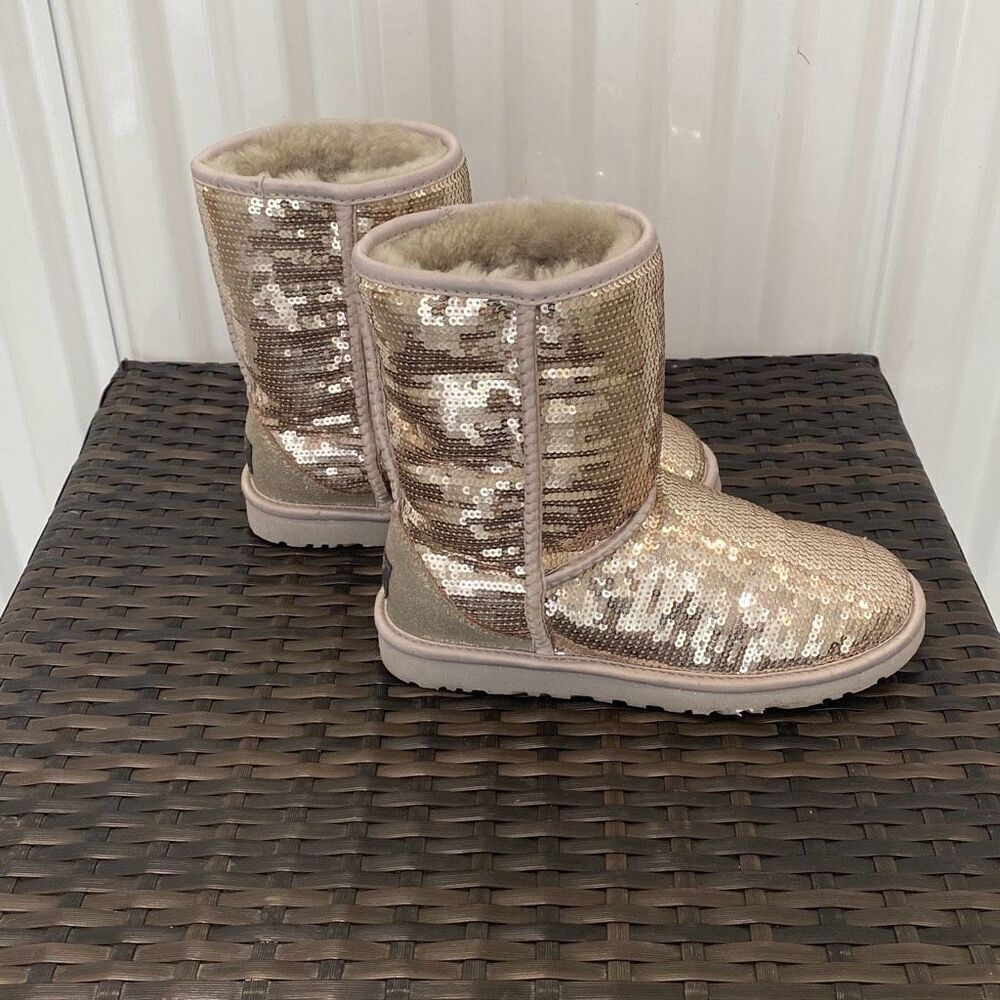 UGG silver sequence boots women’s size 6